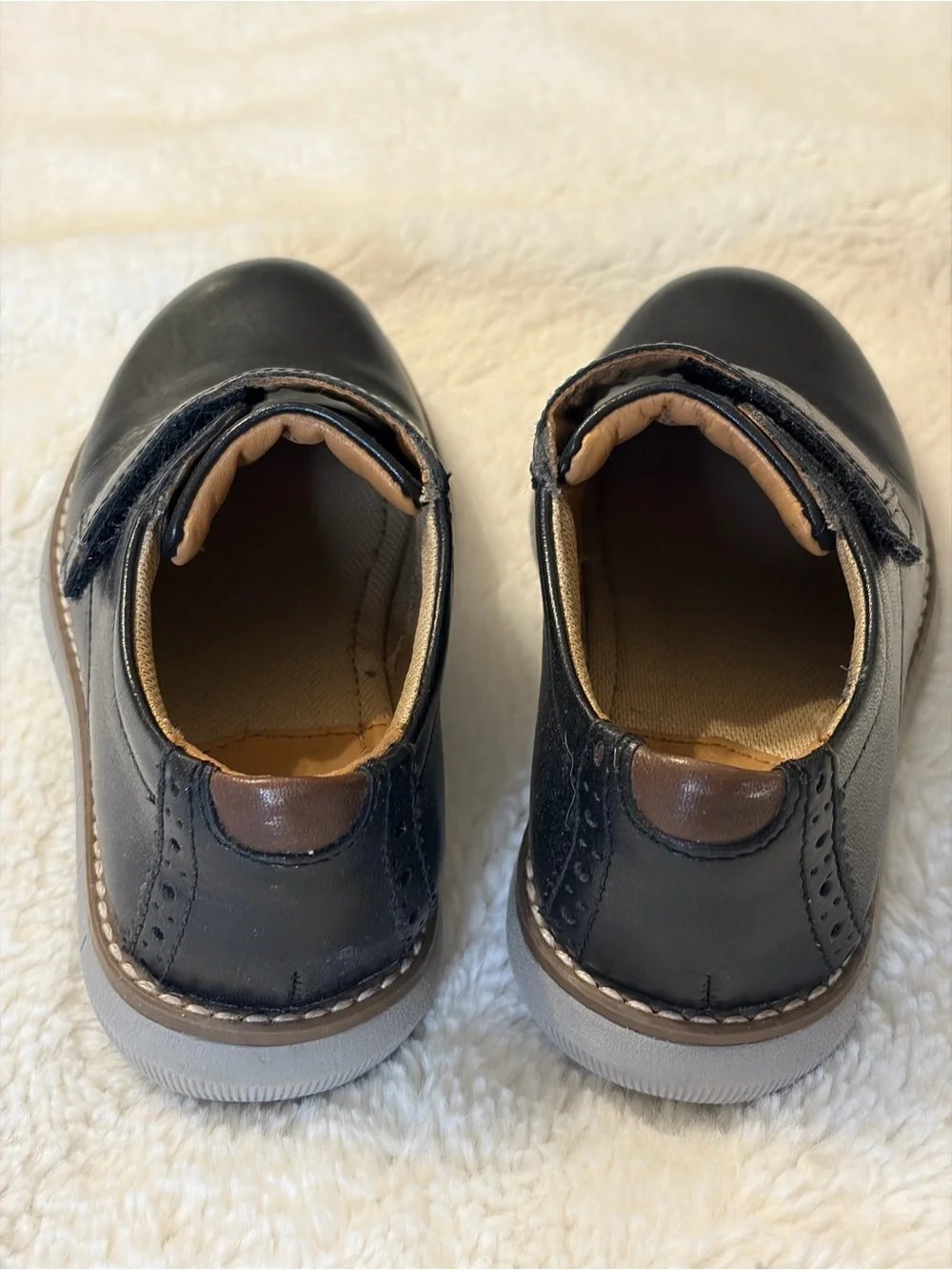 Johnston & Murphy Little Kid Holden Plain Toe Dress Casual Boys Shoe